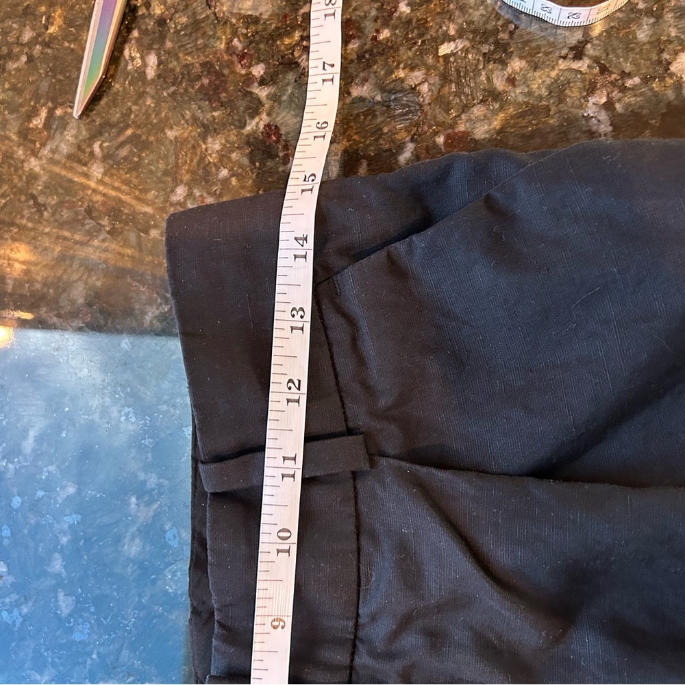 COS linen blend wide leg high waist pants with pleats at waist. Capsule. EUC. 8 - Picture 14 of 16